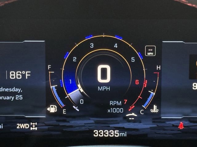 Certified 2025 Chevrolet Suburban RST image 18