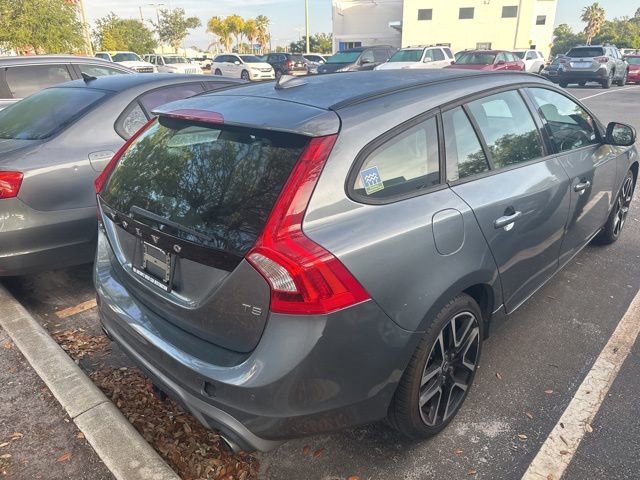 Used 2018 Volvo V60 T5 Dynamic w/ Vision Package image 2