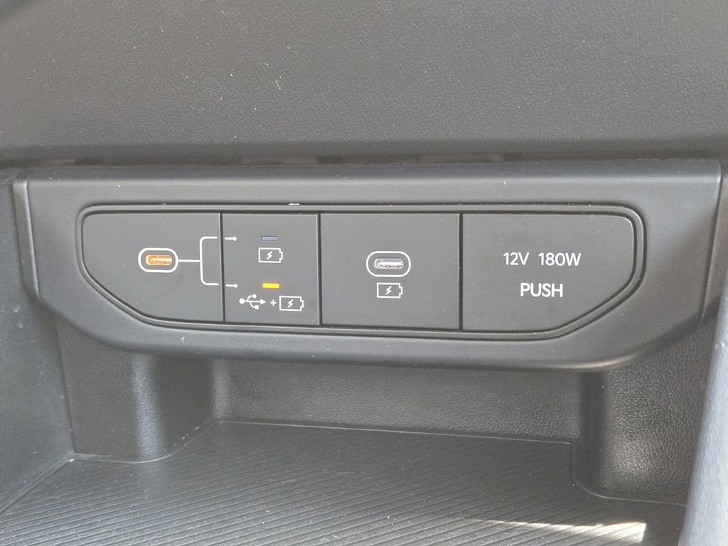 Certified 2025 Kia K4 FWD image 22