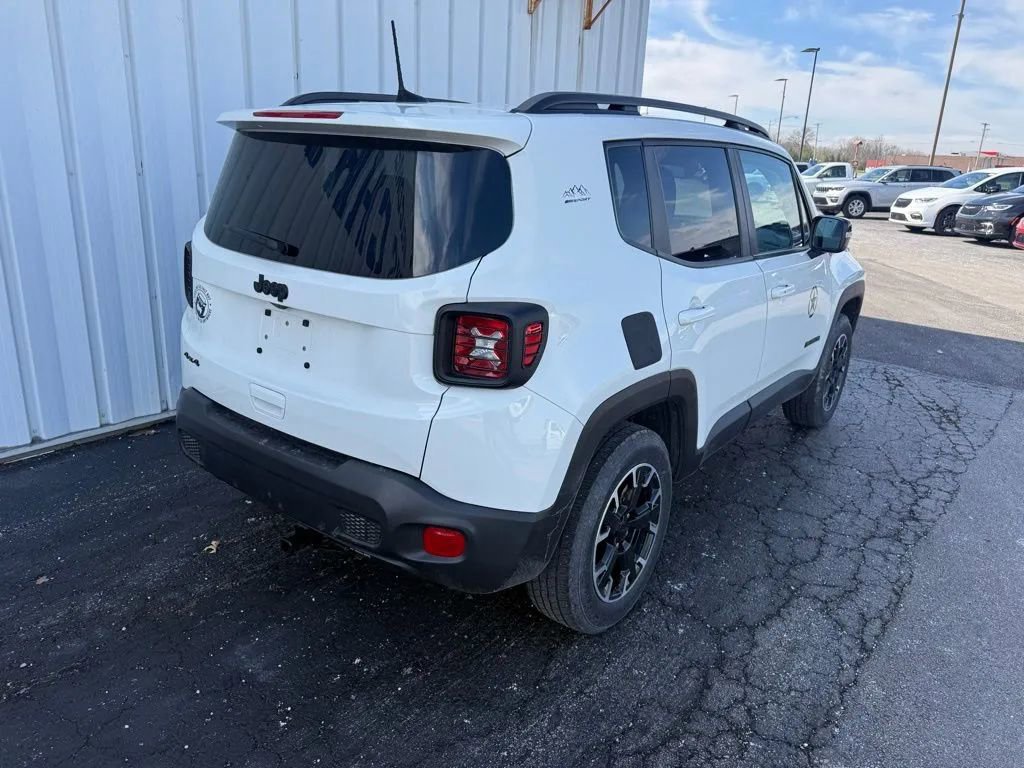 Used 2023 Jeep Renegade Latitude image 7