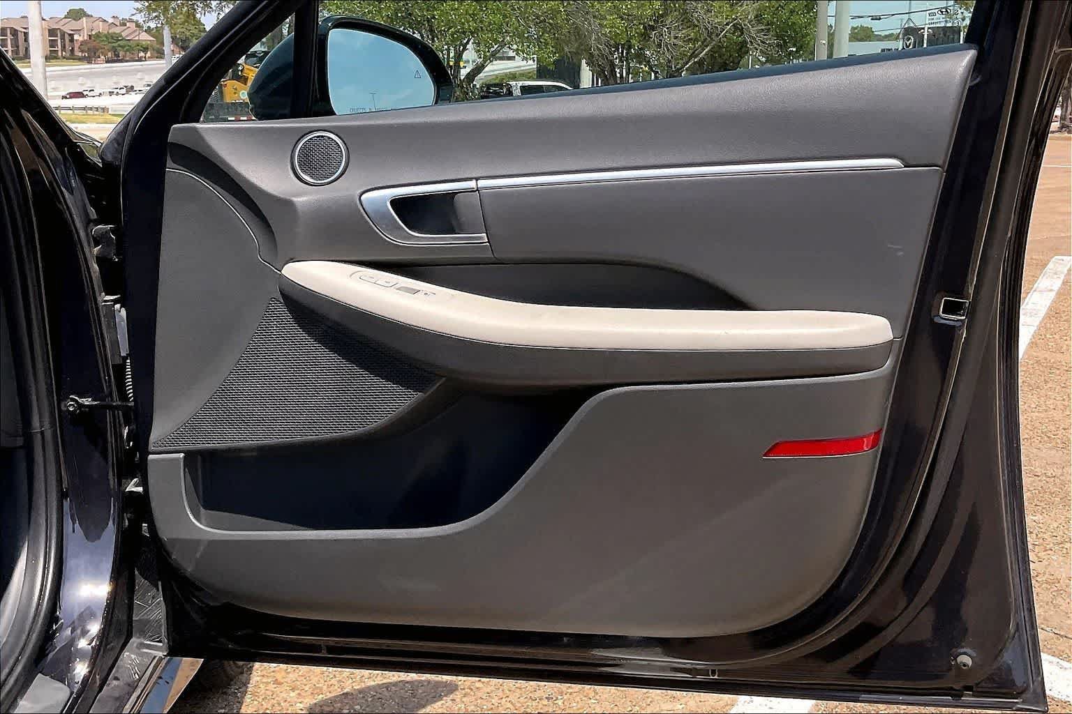 Used 2025 Hyundai Sonata SEL FWD image 26