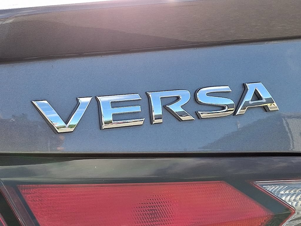 Used 2024 Nissan Versa SR FWD image 28