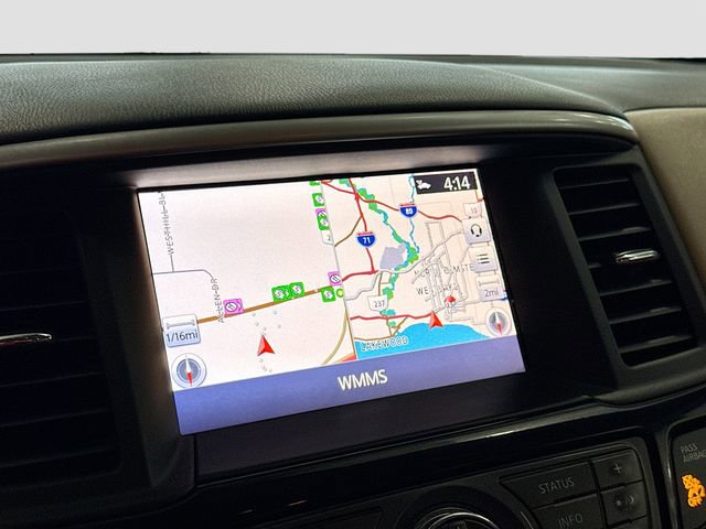 Used 2018 Nissan Pathfinder SV w/ SV Tech Package image 14