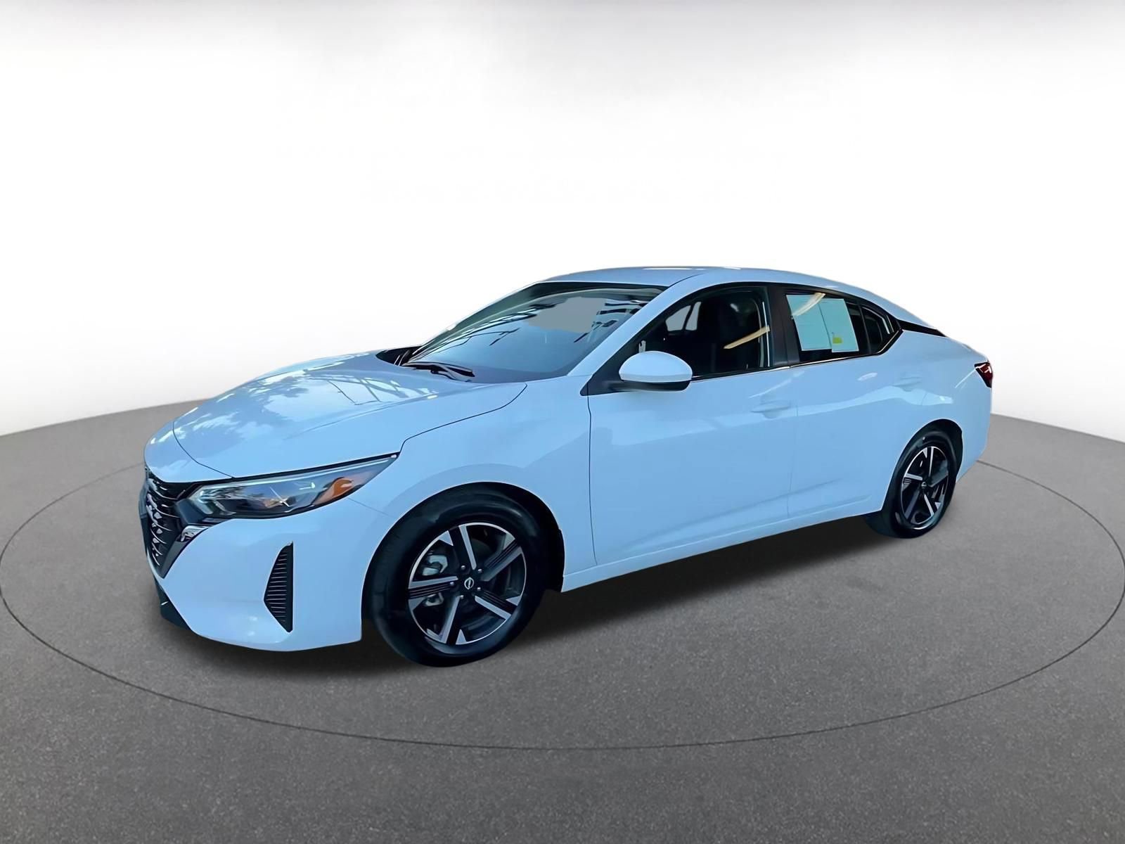 Used 2025 Nissan Sentra SV image 8