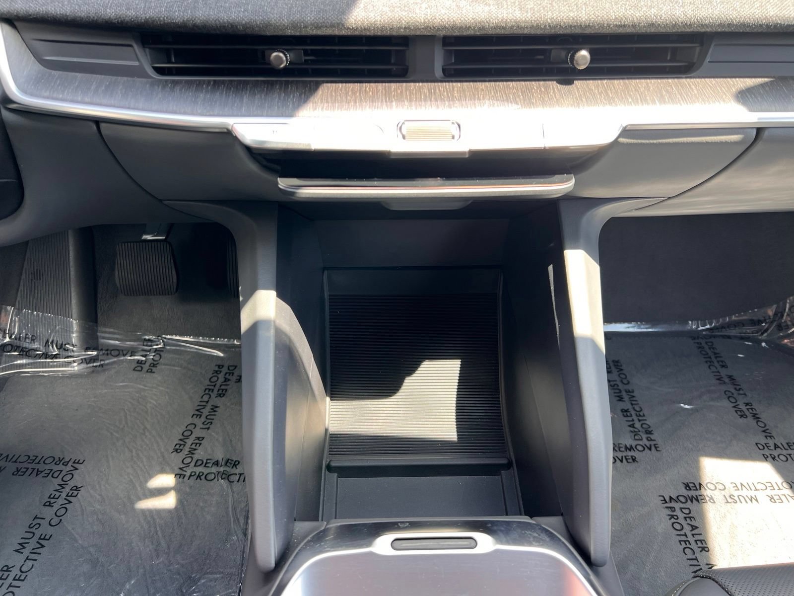 Used 2024 Lucid Air Touring AWD/4WD image 43