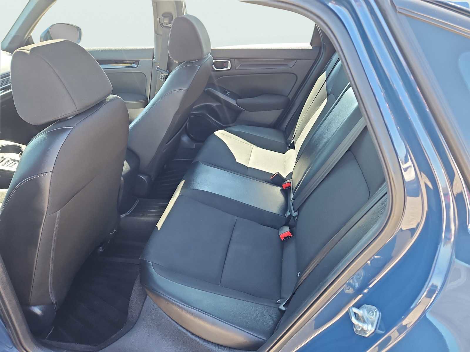 Certified 2025 Honda Civic Sport image 30