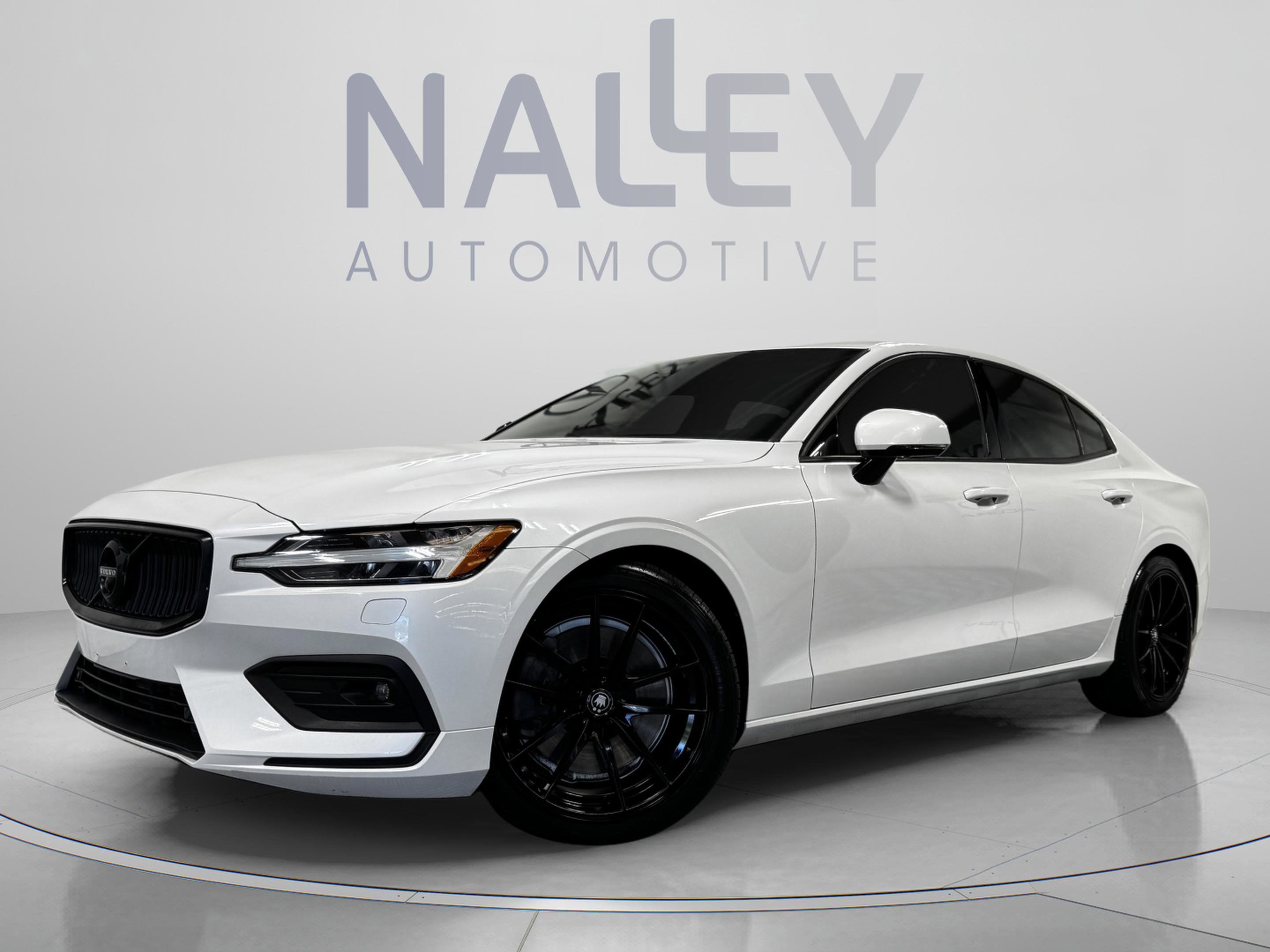 Used 2019 Volvo S60 T6 Momentum w/ Multimedia Package image 1