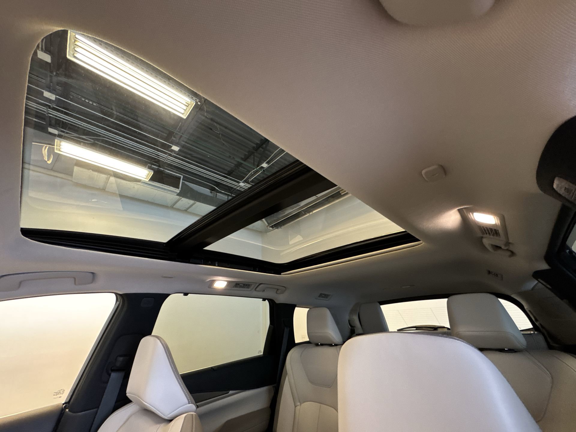Certified 2026 INFINITI QX60 Luxe w/ Cargo Package AWD/4WD image 21