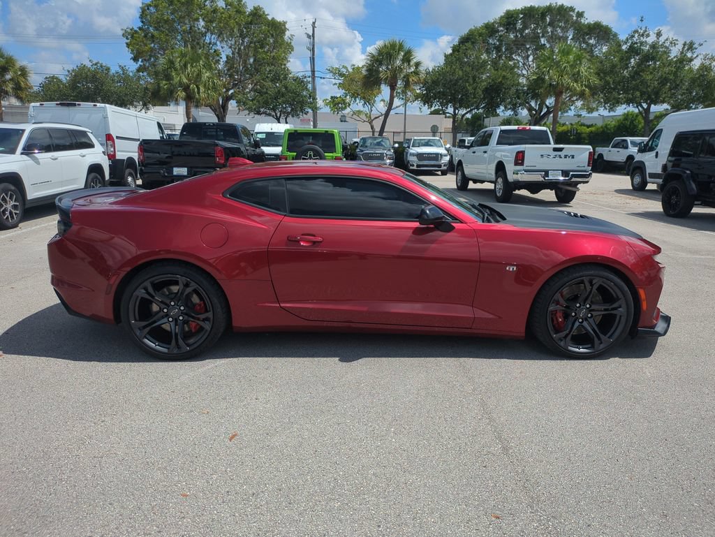 Used 2022 Chevrolet Camaro SS RWD image 5