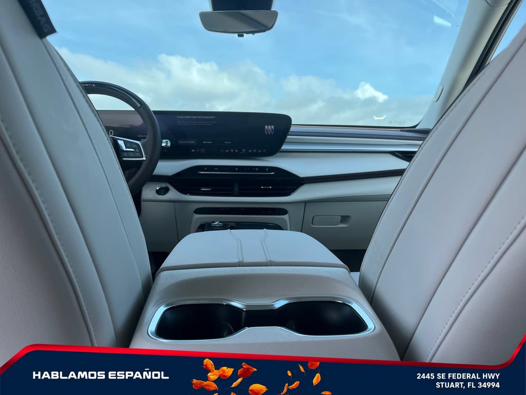 New 2026 Buick Enclave Avenir w/ Super Cruise Package AWD/4WD image 16