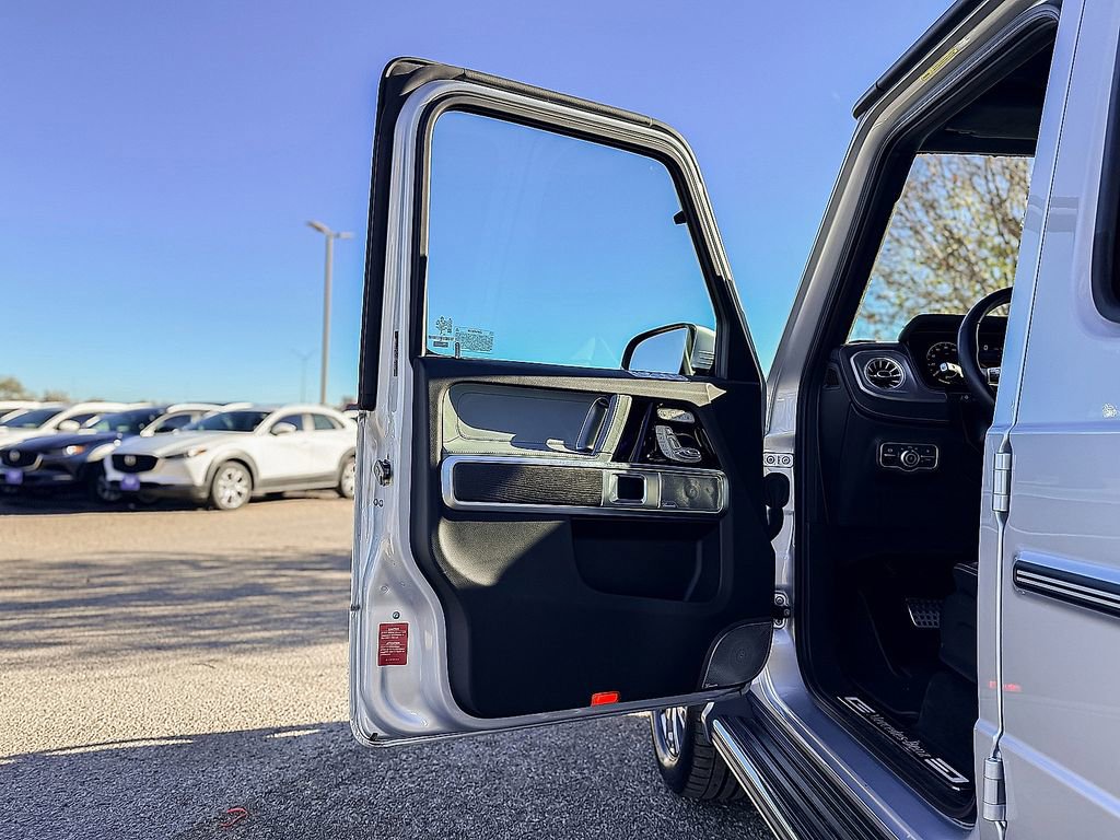 Used 2025 Mercedes-Benz G 550 w/ Manufactur Interior Package image 26