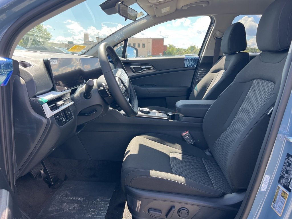 New 2026 Kia Sportage S image 9