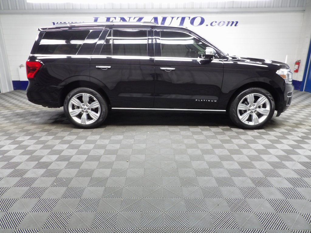 Used 2024 Ford Expedition Platinum video 2