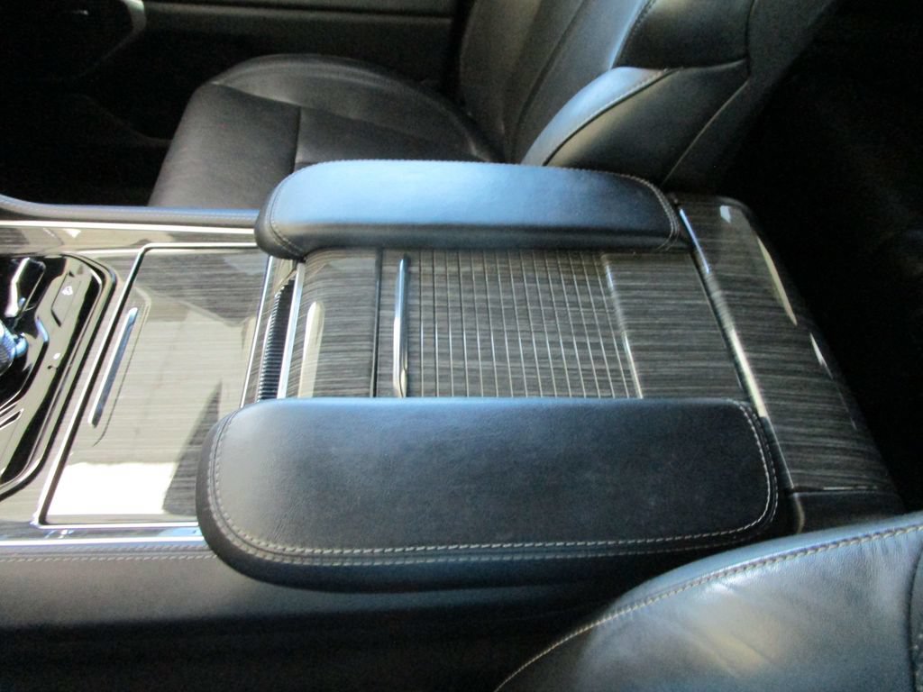 Used 2022 Jeep Wagoneer Series III AWD/4WD image 41