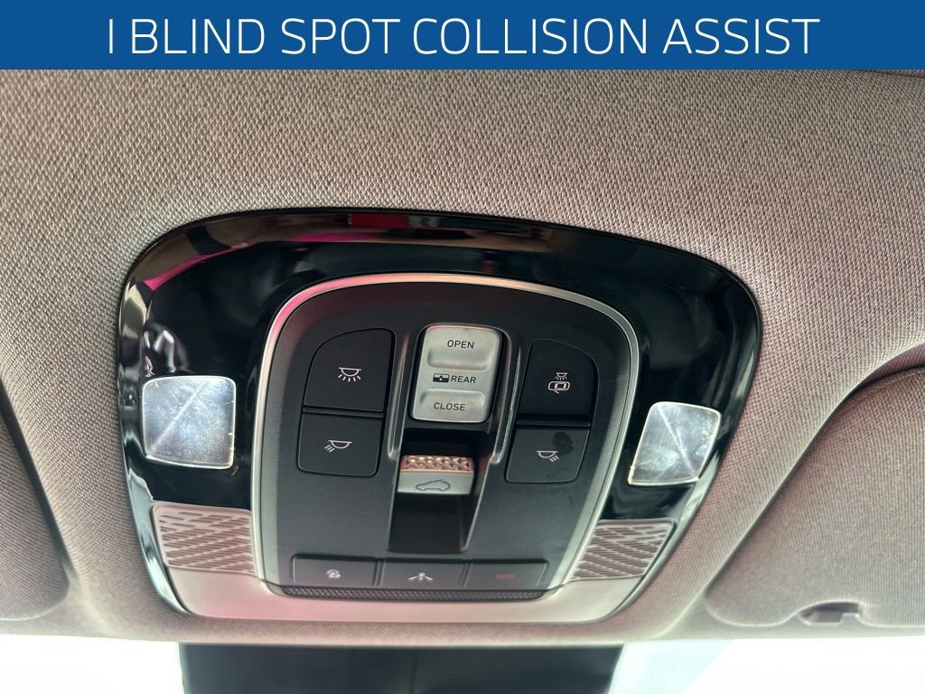 Used 2023 Hyundai Palisade Limited image 12