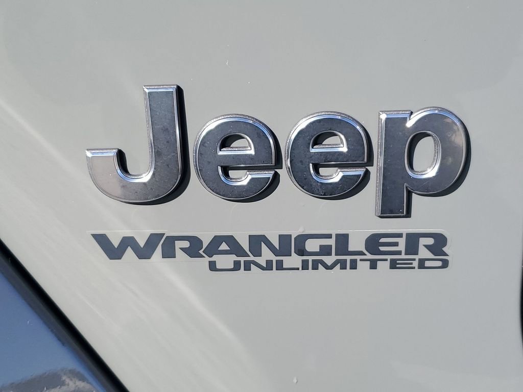 Used 2021 Jeep Wrangler Unlimited Sahara w/ Uconnect 4C Nav & Sound Group image 36