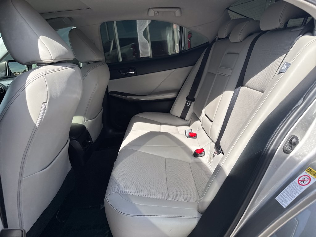 Used 2014 Lexus IS 350 w/ Navigation Package RWD image 22