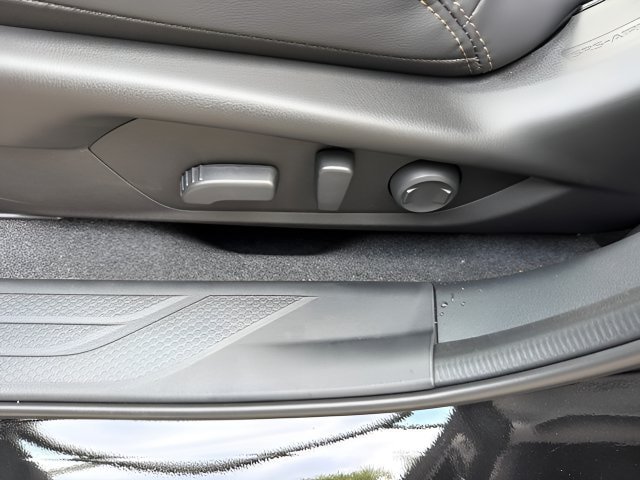 New 2026 Subaru Outback Limited AWD/4WD image 6