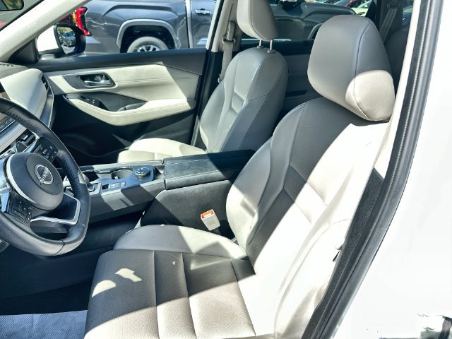 Used 2023 Nissan Rogue SV w/ SV Premium B Package AWD/4WD image 22