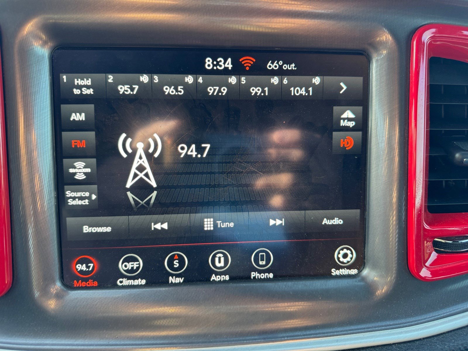 Used 2022 Dodge Challenger SXT image 19