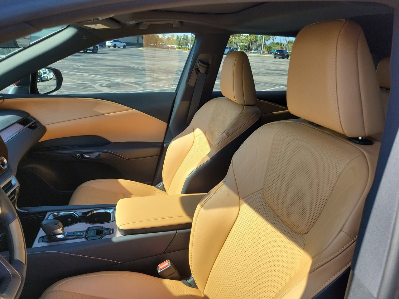 Used 2025 Lexus RX 350 Premium Plus w/ Convenience Package FWD image 22