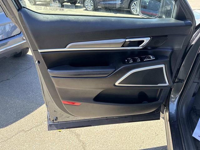 Used 2020 Kia Telluride LX image 13