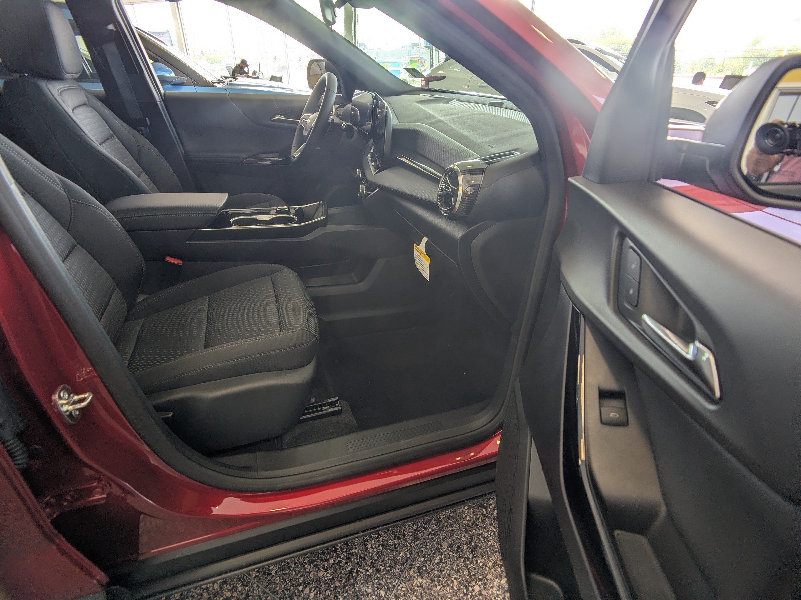 New 2027 Chevrolet Equinox LT FWD image 10