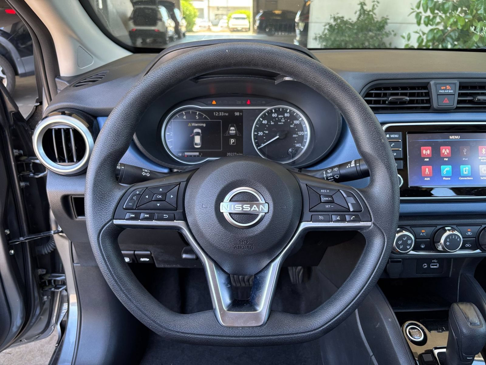 Used 2025 Nissan Versa SV FWD image 27