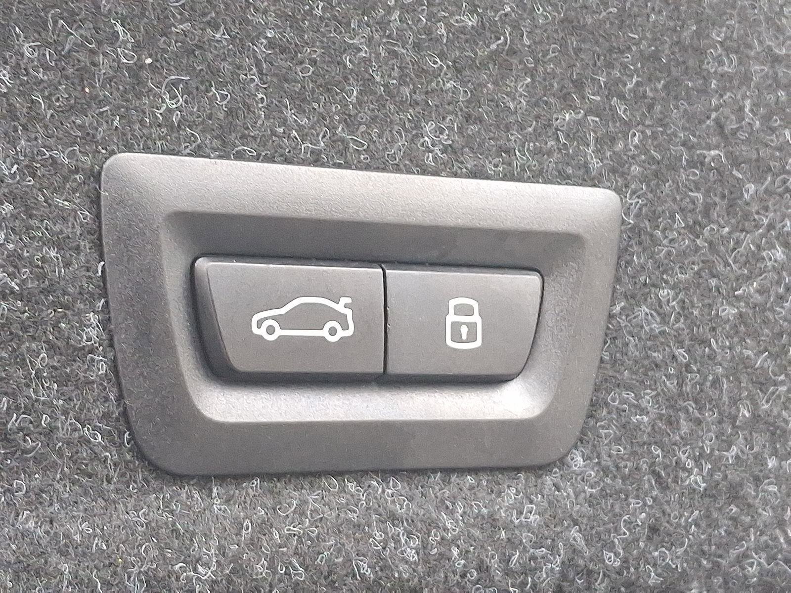 Used 2025 BMW 330i xDrive Sedan image 30