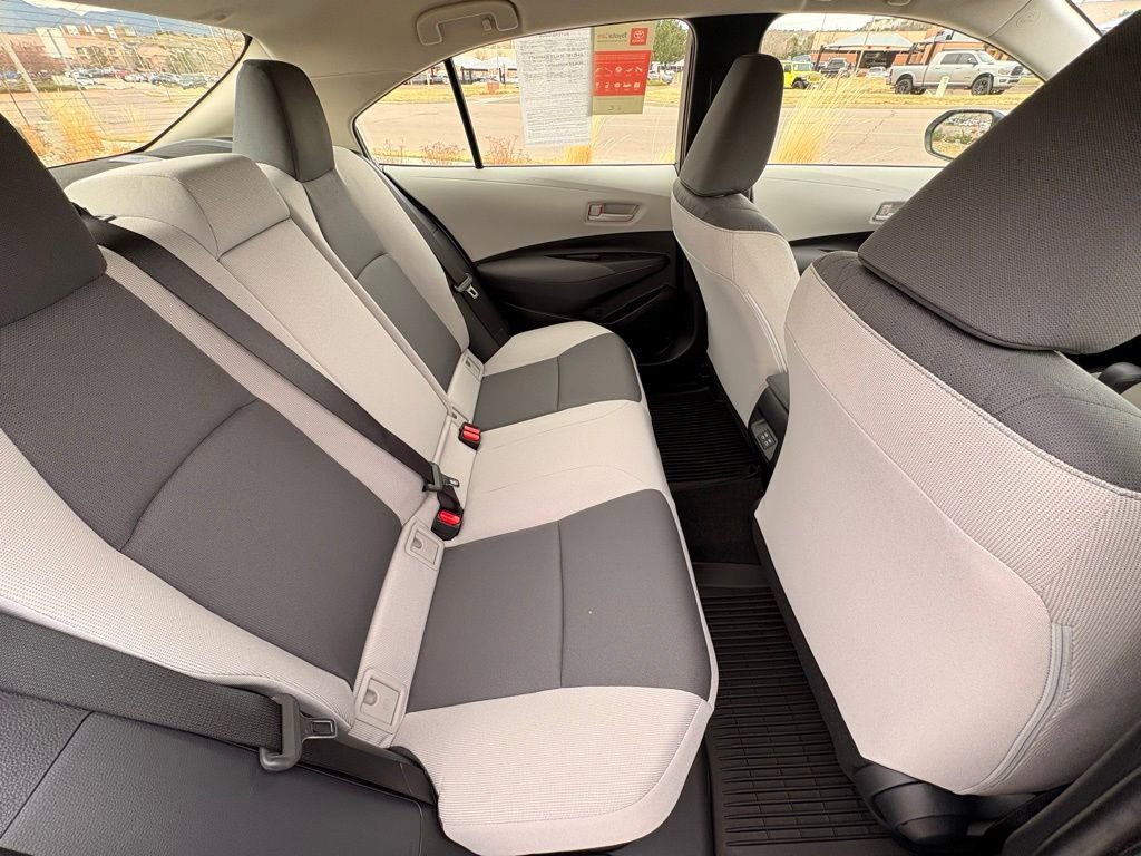 Used 2026 Toyota Corolla LE image 28