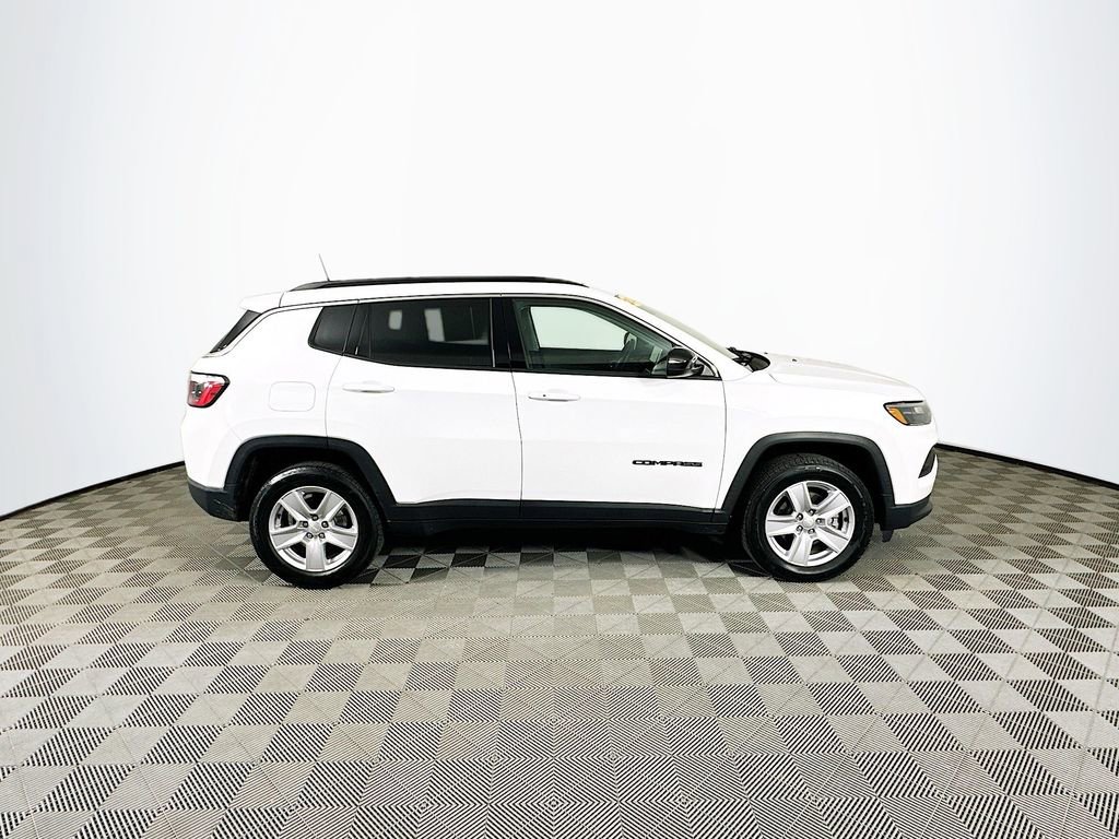 Certified 2022 Jeep Compass Latitude w/ Sun and Sound Group image 14