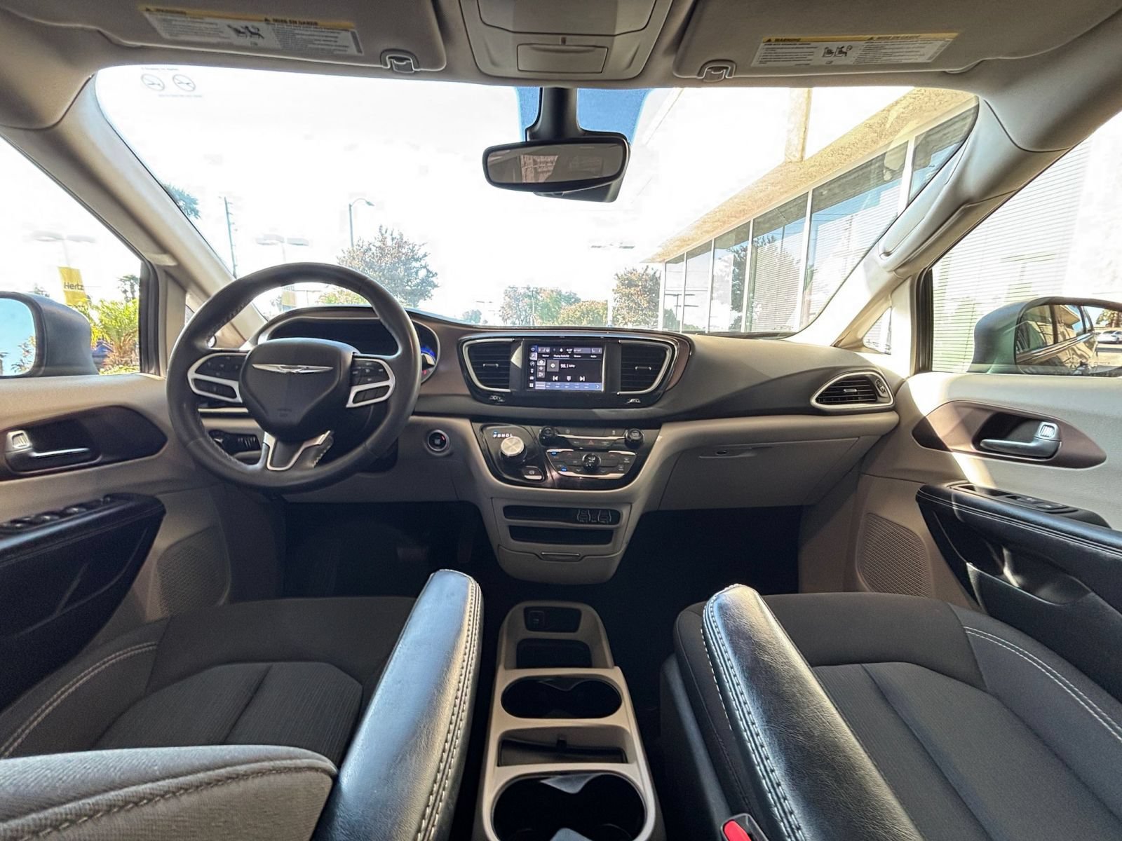 Used 2023 Chrysler Voyager LX FWD image 35