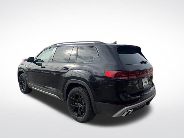 New 2026 Volkswagen Atlas Peak Edition image 4