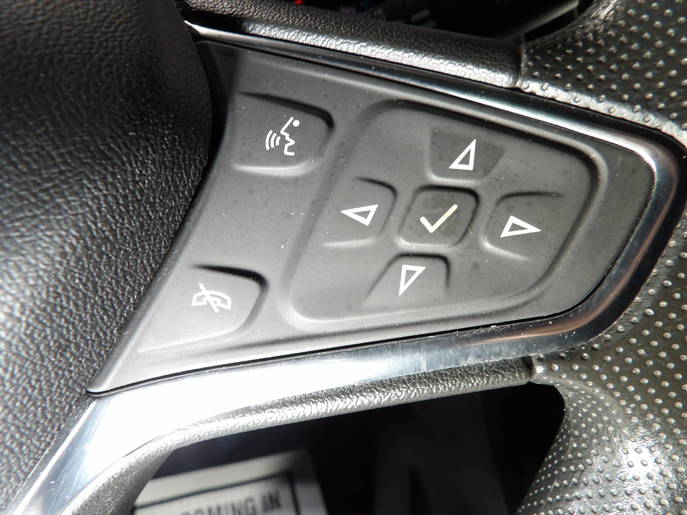 Used 2021 Chevrolet Equinox LT AWD/4WD image 18