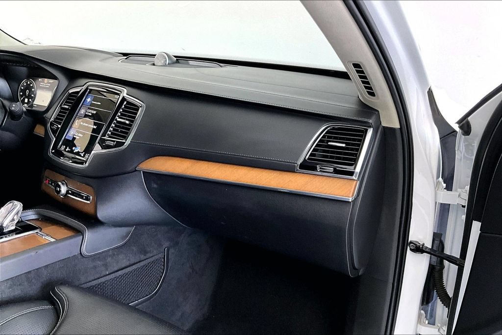 Used 2020 Volvo XC90 T8 Inscription w/ Protection Package Premier AWD/4WD image 19