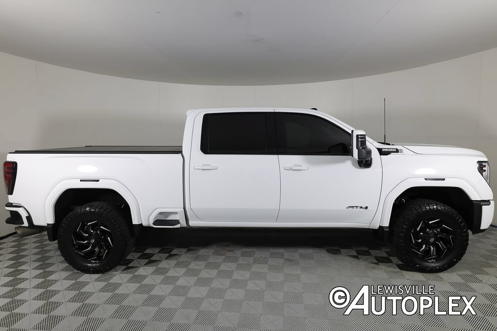 Used 2024 GMC Sierra 2500 AT4 w/ AT4 Premium Plus Package AWD/4WD image 4