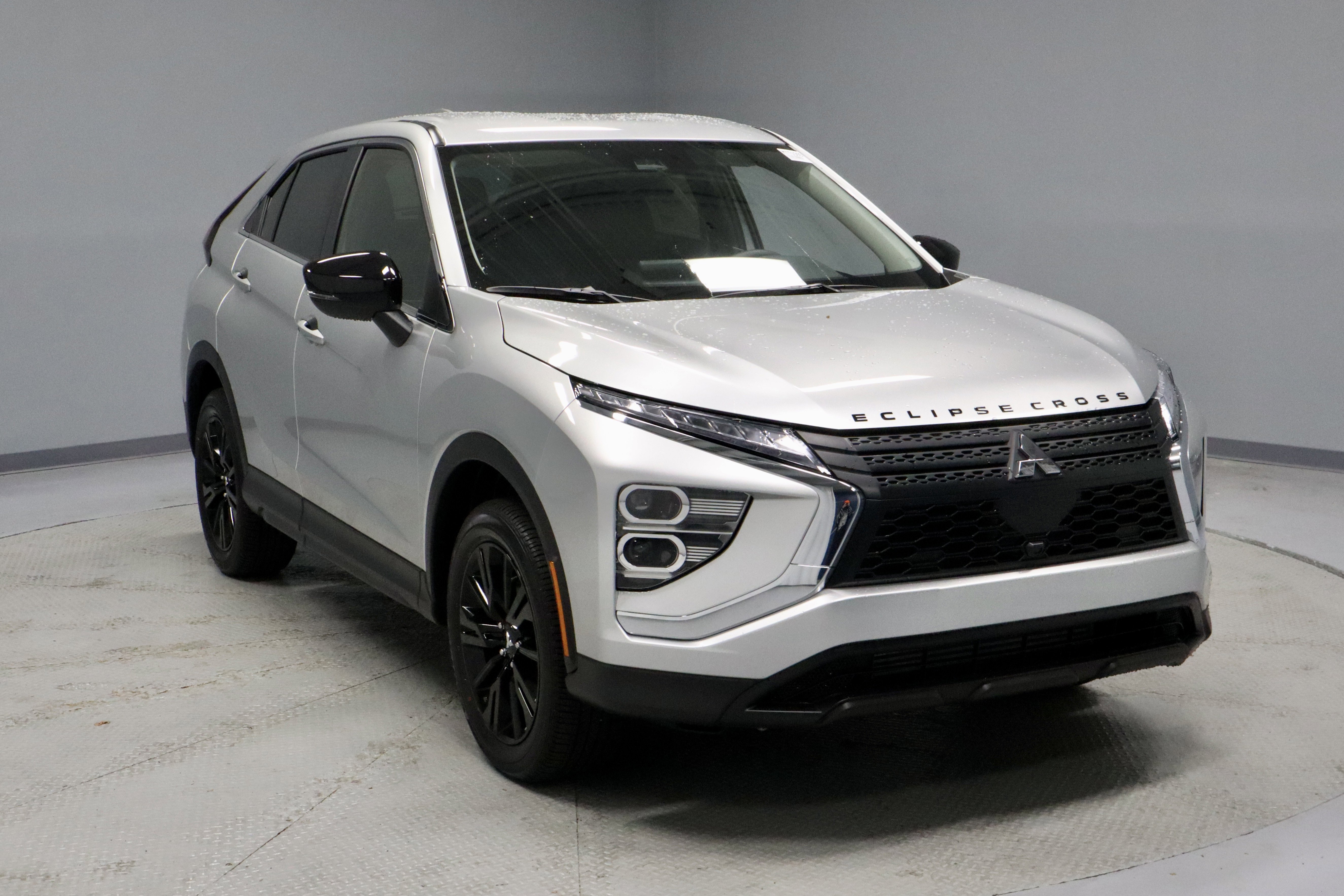 New 2026 Mitsubishi Eclipse Cross LE image 1