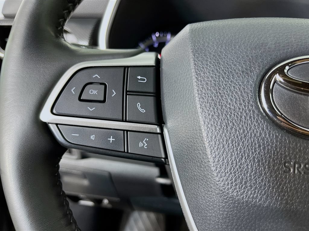 Used 2024 Toyota Highlander XSE AWD/4WD image 15