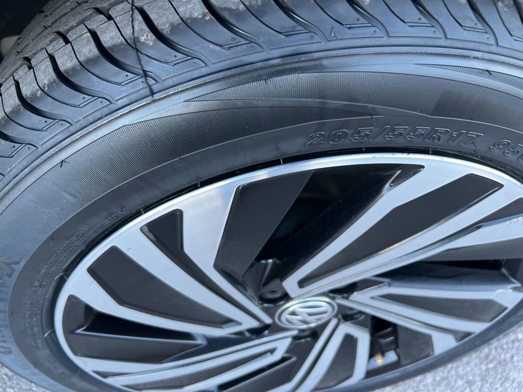 Used 2021 Volkswagen Jetta SEL Premium image 31