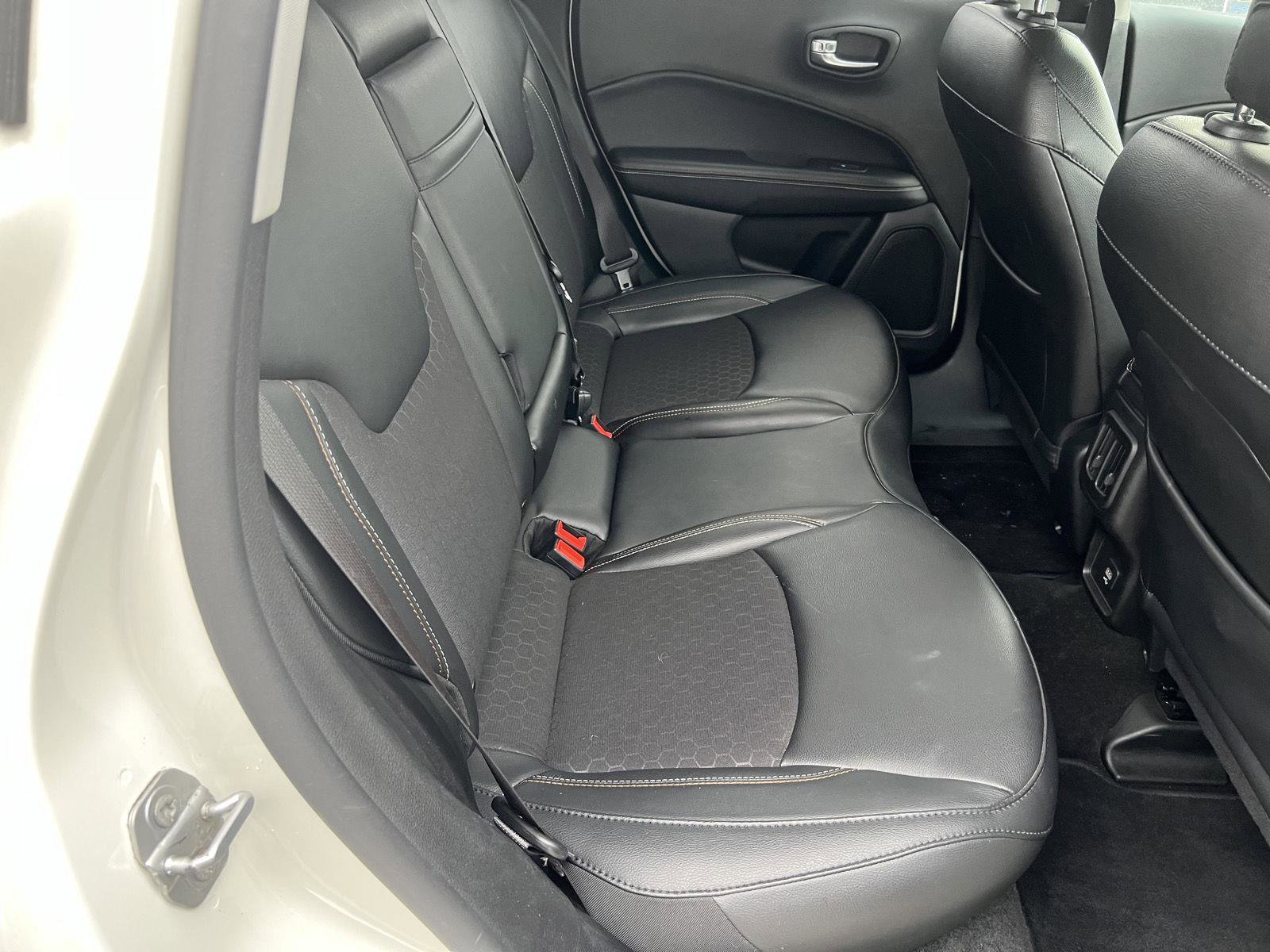 Used 2020 Jeep Compass Latitude image 33