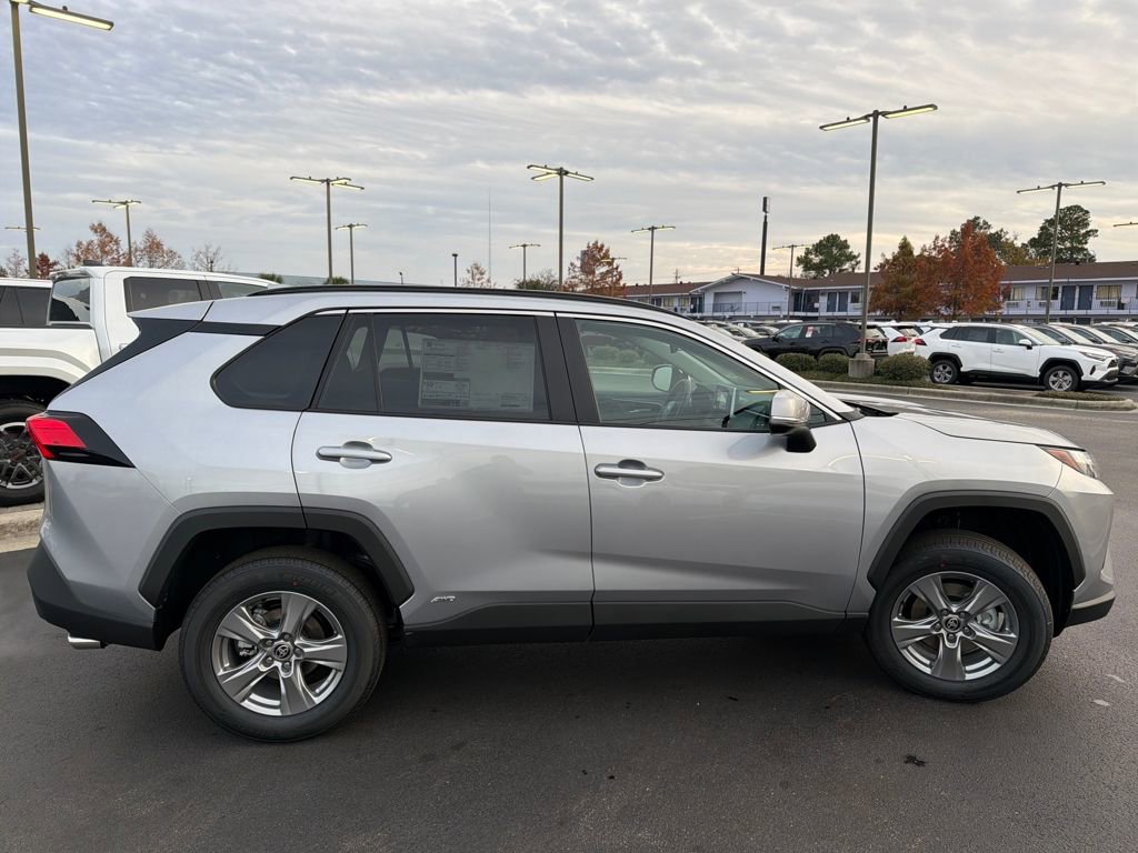 New 2025 Toyota RAV4 XLE image 6