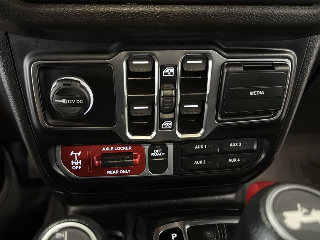 Used 2024 Jeep Wrangler Unlimited AWD/4WD image 20