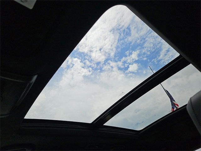 Used 2024 Cadillac XT6 Sport w/ Technology Package image 20