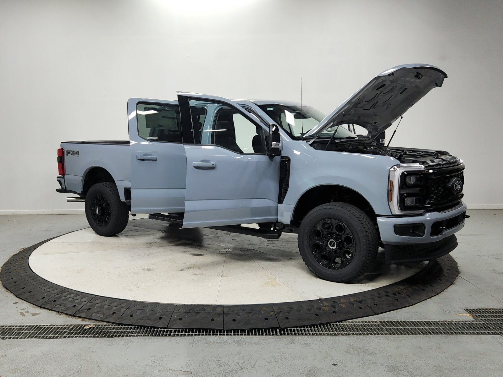 New 2027 Ford F250 Lariat w/ Black Appearance Package AWD/4WD image 10
