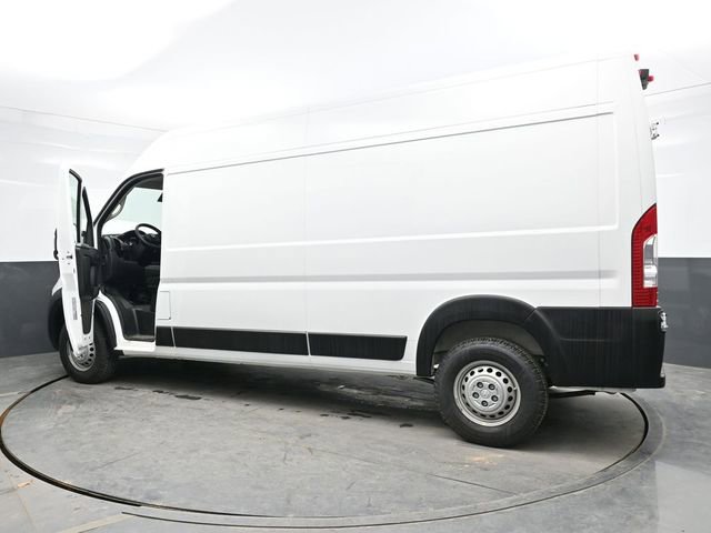 Used 2025 RAM ProMaster 2500 w/ Convenience Group image 43