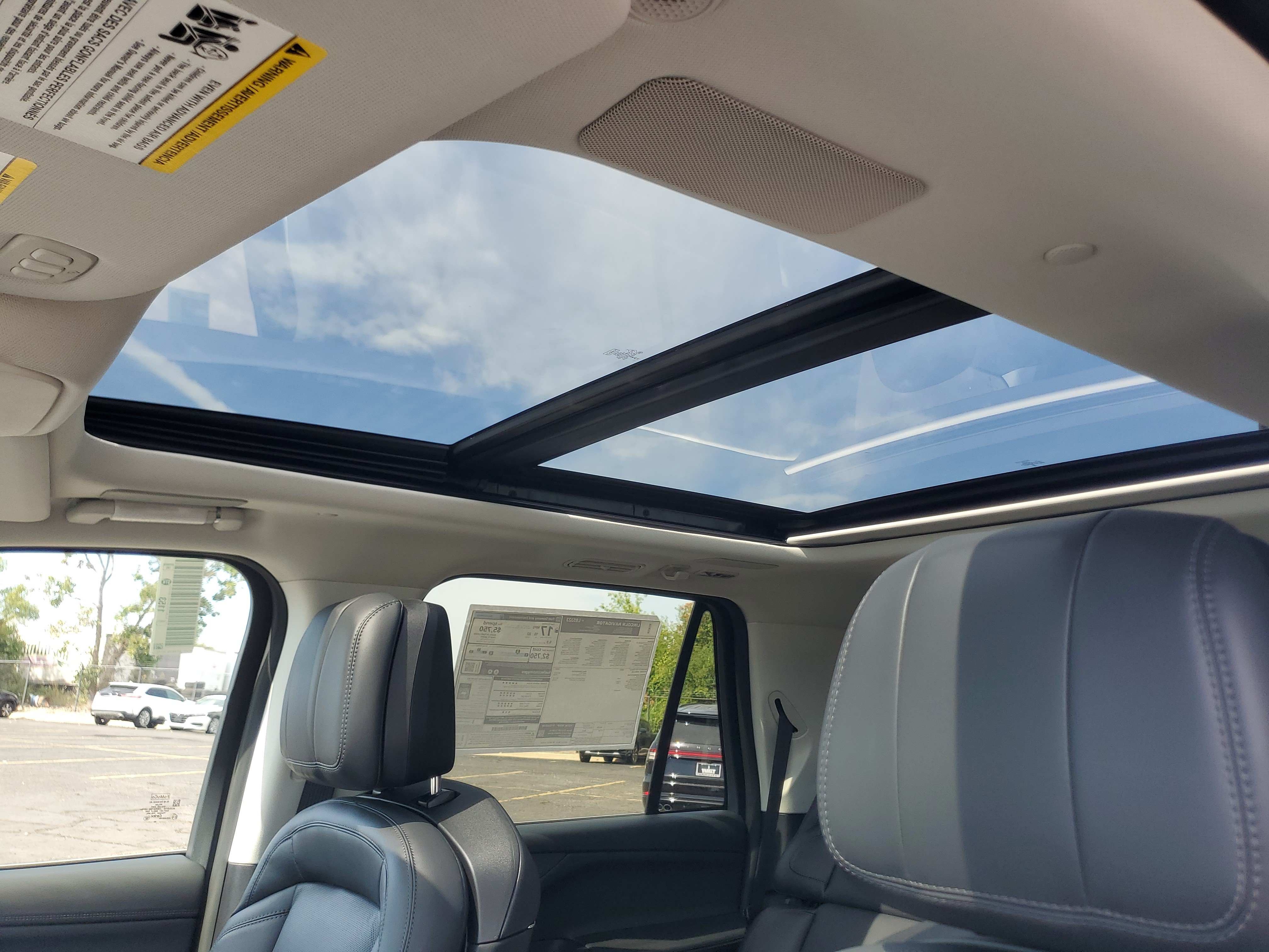 New 2027 Lincoln Navigator Reserve AWD/4WD image 11