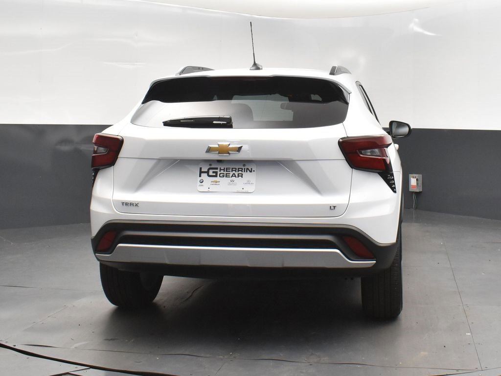 New 2026 Chevrolet Trax LT image 7