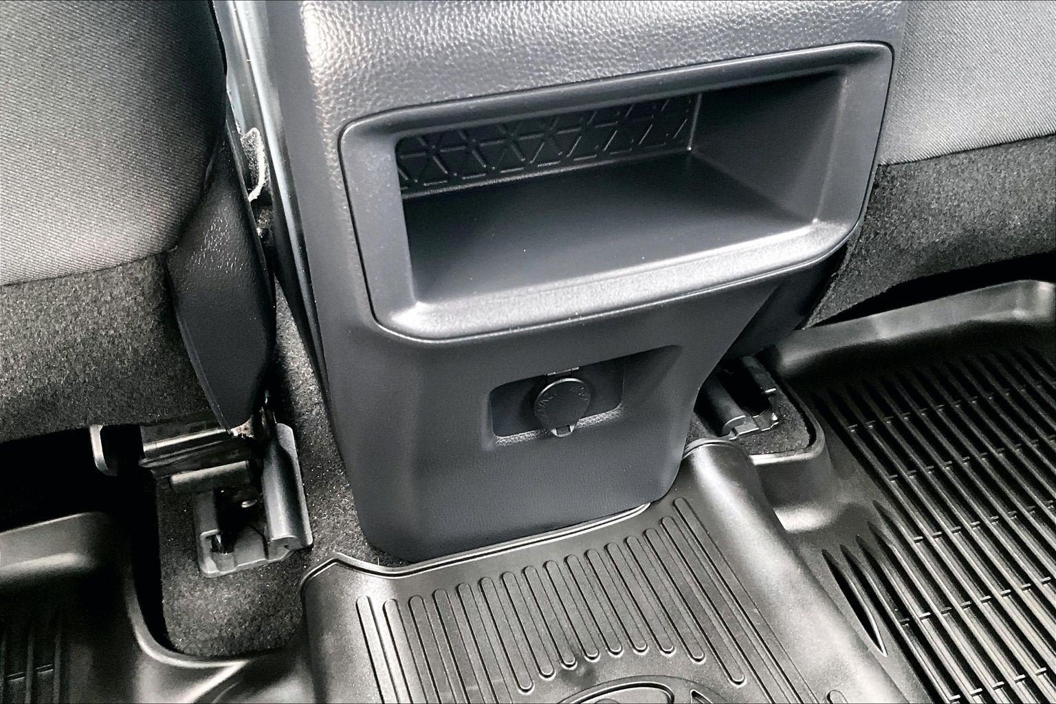 Used 2019 Toyota RAV4 LE w/ All Weather Liner Package AWD/4WD image 31