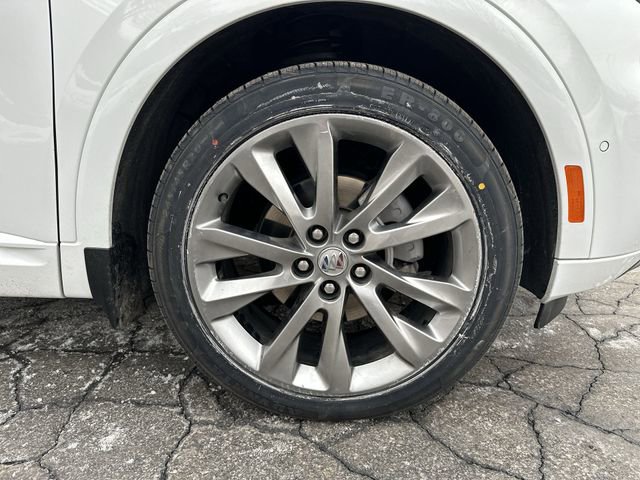 Used 2022 Buick Envision Avenir w/ Technology Package II image 11