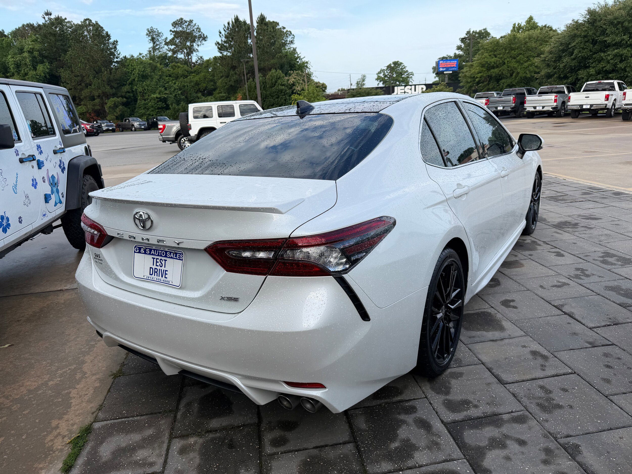 Used 2021 Toyota Camry XSE FWD image 5